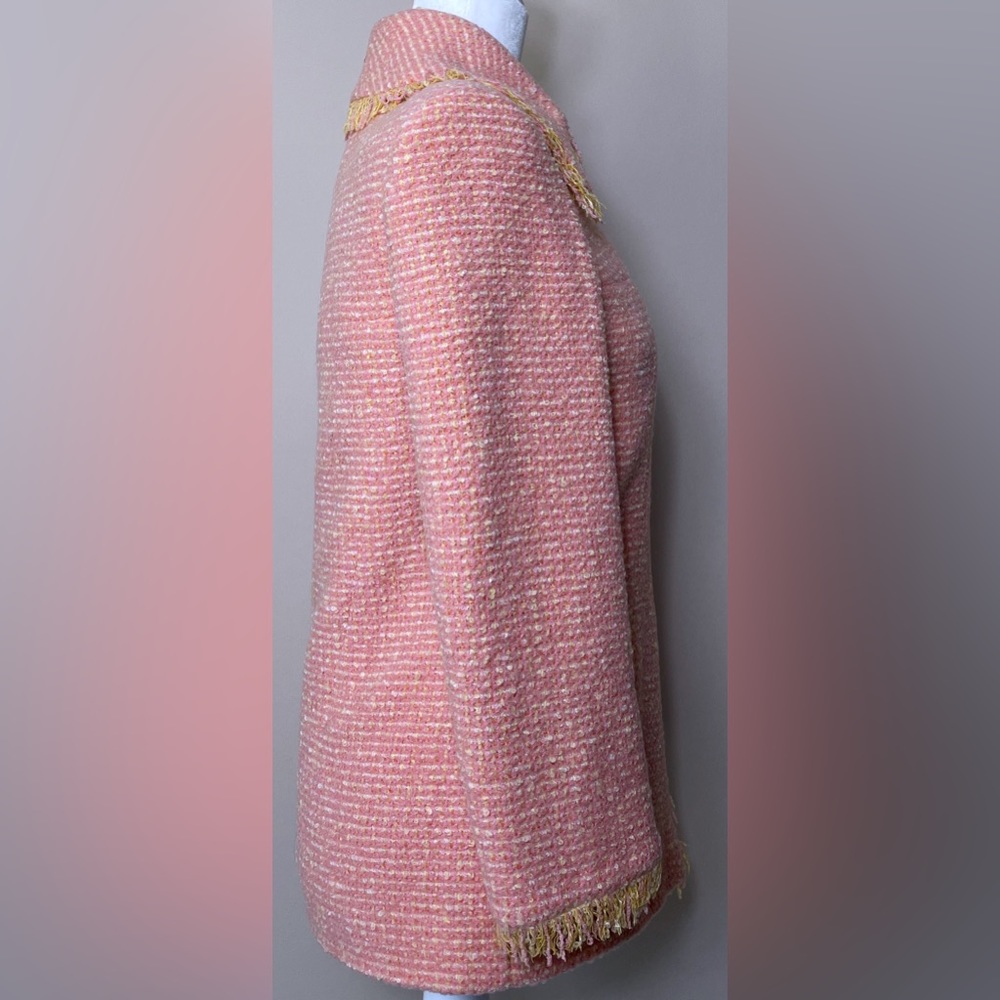 CHANEL Tweed Pick and Yellow Jacket - Picture 4 of 13